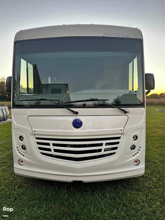2022 Holiday Rambler Admiral 28A - Used Class A For Sale by Pop RVs in Marshall, Michigan features Slideout
