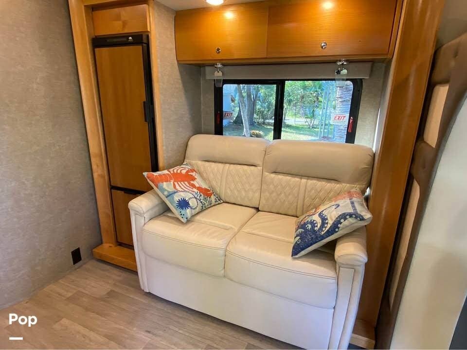 2018 Wayfarer 24BW by Tiffin from Pop RVs in Spring Hill, Florida