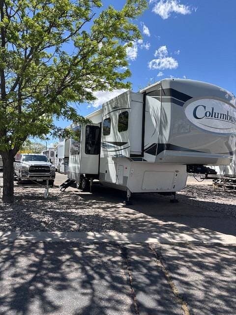 2023 Forest River Columbus 388FKH - Used Fifth Wheel For Sale by Pop RVs in Lyle, Washington features Slideout