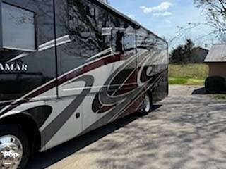 2022 Thor Motor Coach Miramar 35.2 - Used Class A For Sale by Pop RVs in Kingsport, Tennessee features Leveling Jacks, Air Conditioning, Generator, Slideout