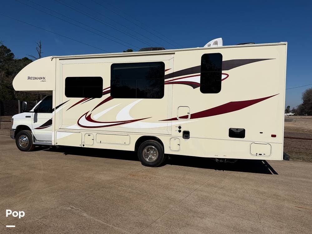 2016 Jayco Redhawk 26XD - Used Class C For Sale by Pop RVs in Hawkins, Texas features Awning, Generator, Air Conditioning, Slideout