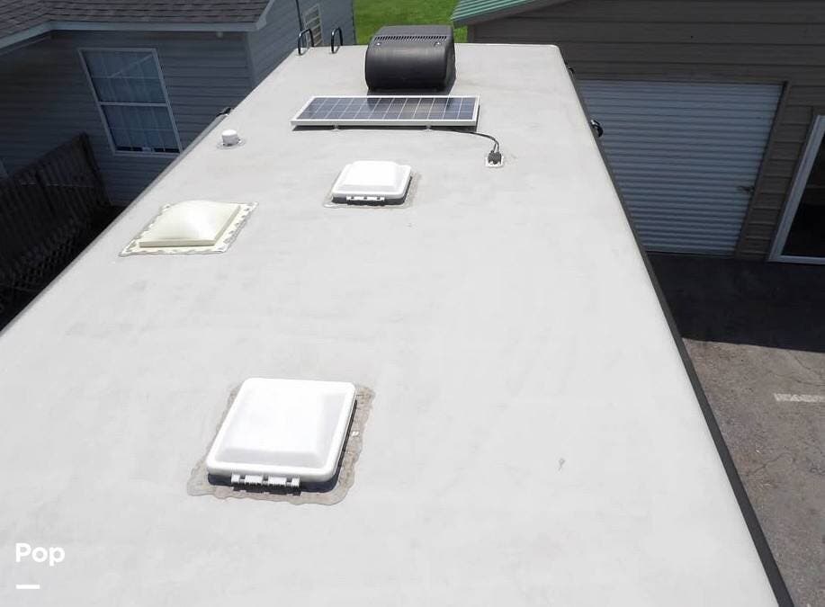 2021 Coachmen Pursuit 31 BHP - Used Class A For Sale by Pop RVs in Altamonte Springs, Florida features Slideout