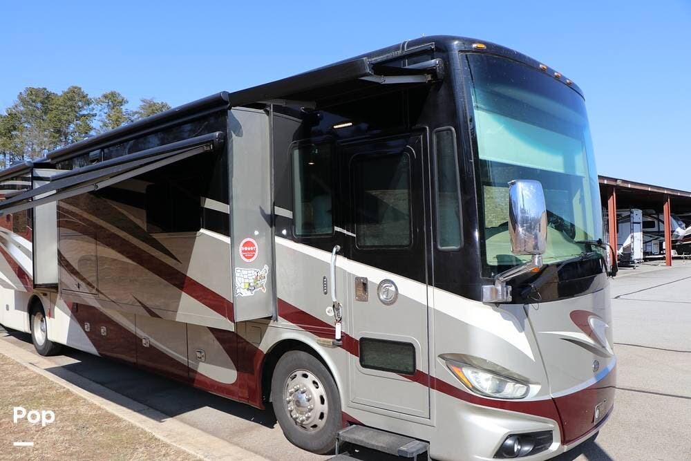 2018 Tiffin Phaeton 40QBH - Used Diesel Pusher For Sale by Pop RVs in Buford, Georgia features Slideout, Awning, Generator, Air Conditioning, Leveling Jacks