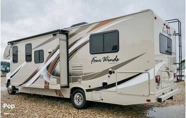 2017 Thor Motor Coach Four Winds 28Z - Used Class C For Sale by Pop RVs in Montauk, New York features Slideout, Air Conditioning, Generator, Awning