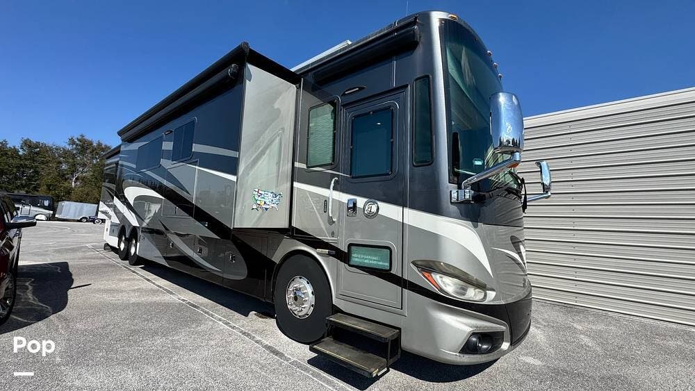 2017 Tiffin Phaeton 44OH - Used Diesel Pusher For Sale by Pop RVs in Hernando, Florida features Awning, Generator, Air Conditioning, Leveling Jacks, Slideout