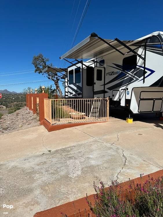 2021 Keystone Fuzion 373 - Used Toy Hauler For Sale by Pop RVs in Rio Rico, Arizona features Slideout, Awning, Generator, Air Conditioning, Leveling Jacks