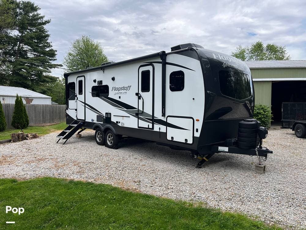 2025 Flagstaff Super Lite 26SRD by Forest River from Pop RVs in Syracuse, Indiana