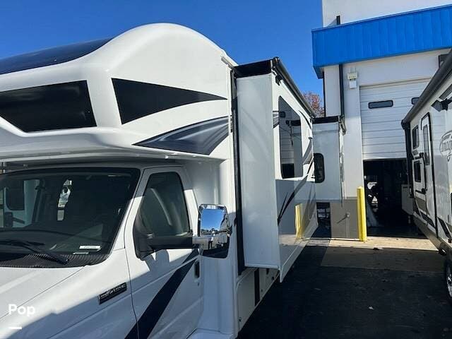 2023 Jayco Greyhawk 27U - Used Class C For Sale by Pop RVs in Camdenton, Missouri features Slideout