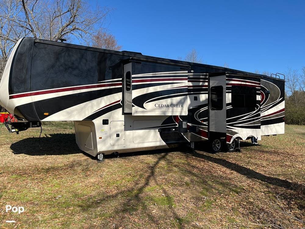2021 Cedar Creek 388RK by Forest River from Pop RVs in Morrilton, Arkansas