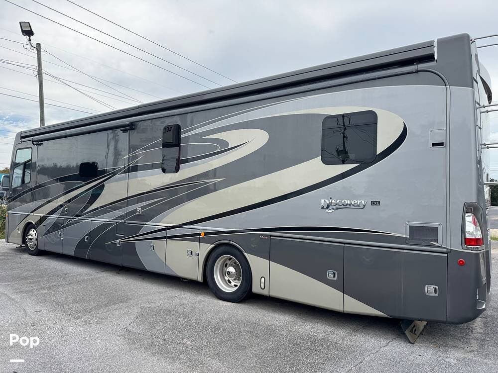 Used 2018 Fleetwood Discovery LXE 40G available in Gulf Breeze, Florida