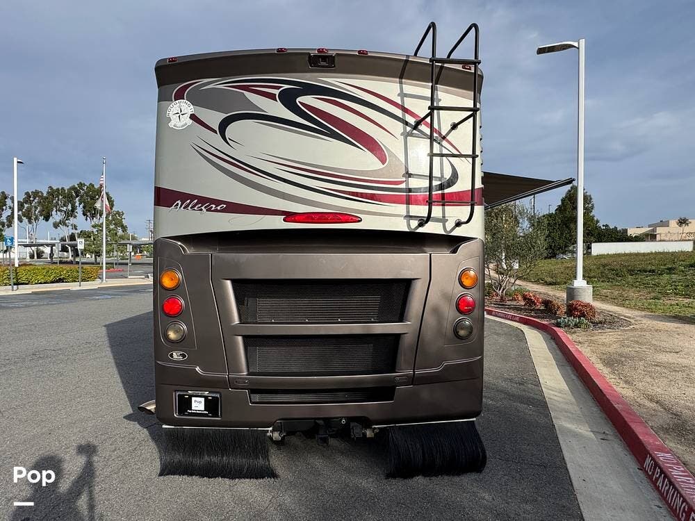 2014 Allegro Breeze 32BR by Tiffin from Pop RVs in La Habra, California