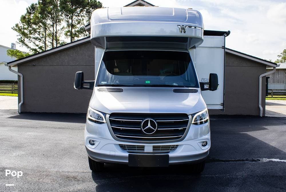 2022 Winnebago View 24D - Used Class C For Sale by Pop RVs in Lakeland, Florida features Slideout, Air Conditioning, Leveling Jacks, Generator, Awning