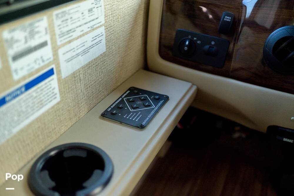 Used 2017 Thor Motor Coach A.C.E. 30.2 available in Richmond Hill, New York