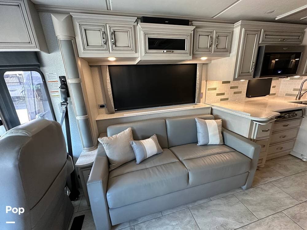 Used 2021 Newmar Kountry Star 4037 available in Sarasota, Florida