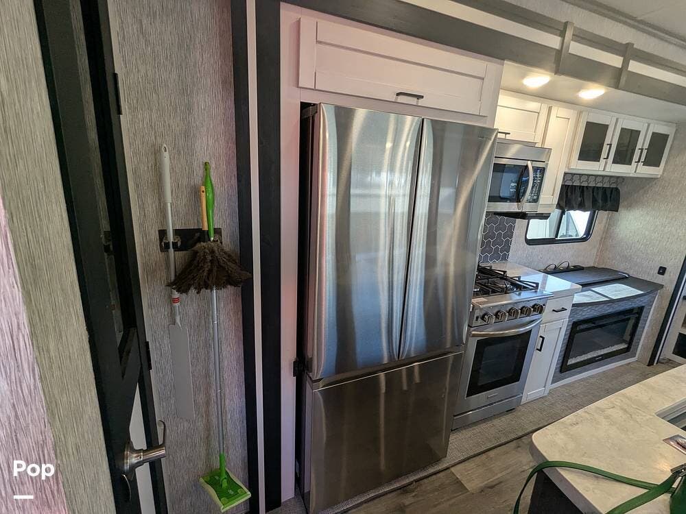 2022 Hampton 372FDB by CrossRoads from Pop RVs in Palm Coast, Florida