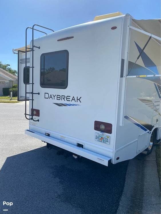 2020 Daybreak 24db by Thor Motor Coach from Pop RVs in Holiday, Florida