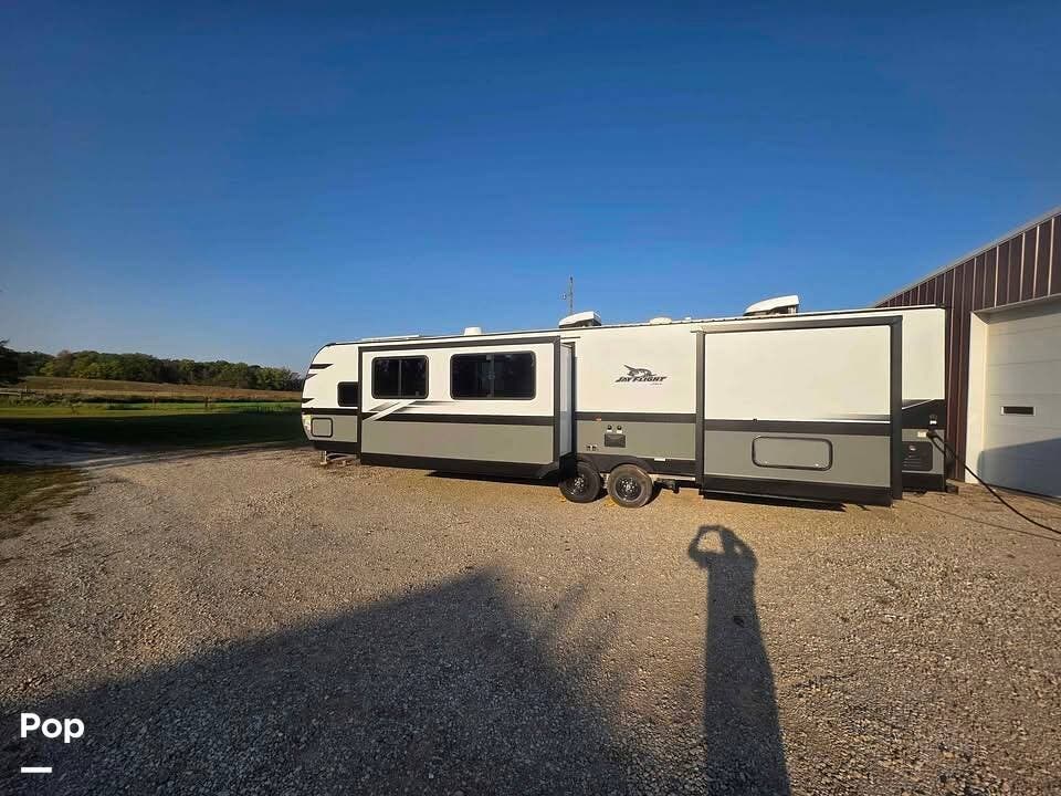 2024 Jayco Jay Flight 380DQS - Used Travel Trailer For Sale by Pop RVs in Charles City, Iowa features Slideout, Air Conditioning, Awning, Leveling Jacks