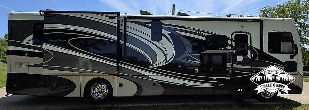 2018 Pace Arrow 36U by Fleetwood from Pop RVs in Kingsville, Ohio