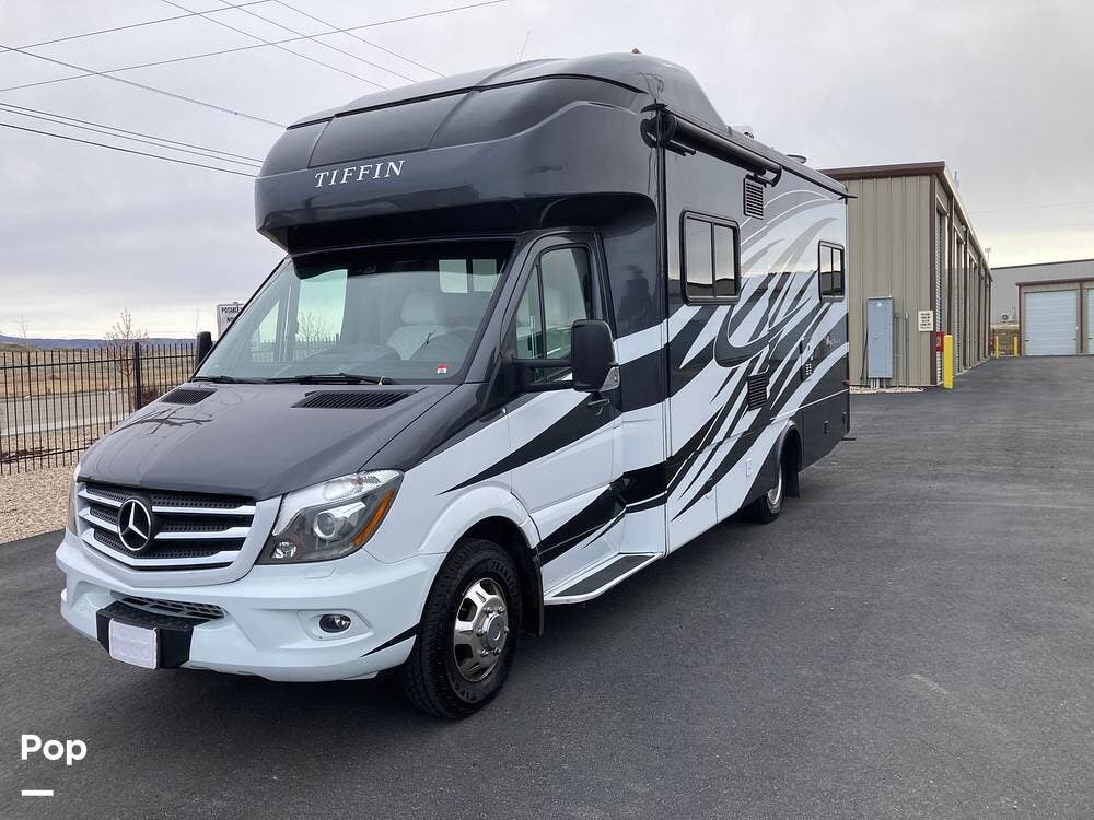2018 Tiffin Wayfarer 24BW - Used Class C For Sale by Pop RVs in Boise, Idaho features Slideout, Awning, Generator, Air Conditioning