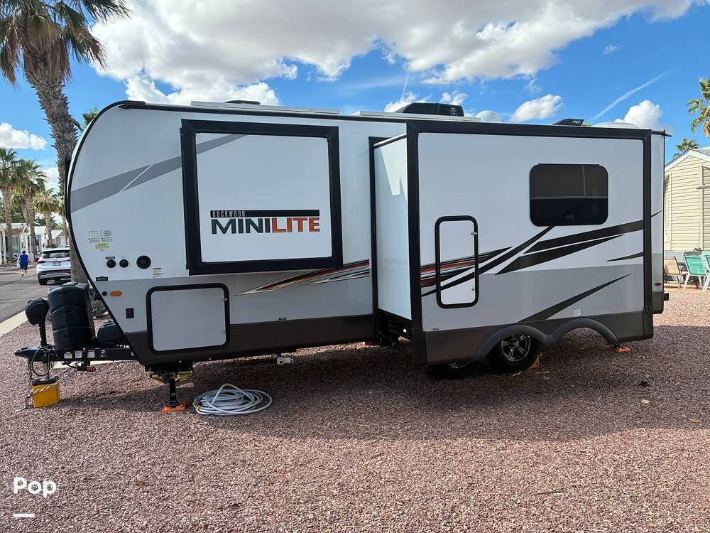 2022 Rockwood Mini Lite 2511S - Used Travel Trailer For Sale by Pop RVs in Casa Grande, Arizona features Air Conditioning, Awning, Leveling Jacks, Slideout