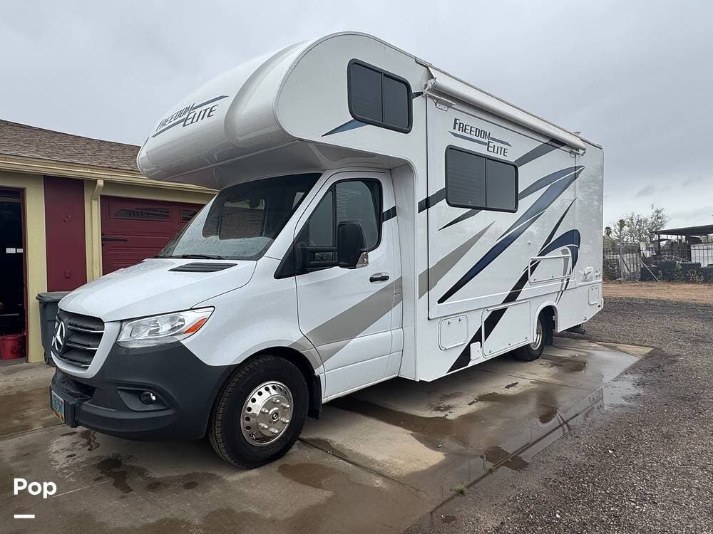 2024 Thor Motor Coach Freedom Elite 24FL - Used Class C For Sale by Pop RVs in Wittmann, Arizona features Awning, Generator, Slideout, Air Conditioning, Leveling Jacks