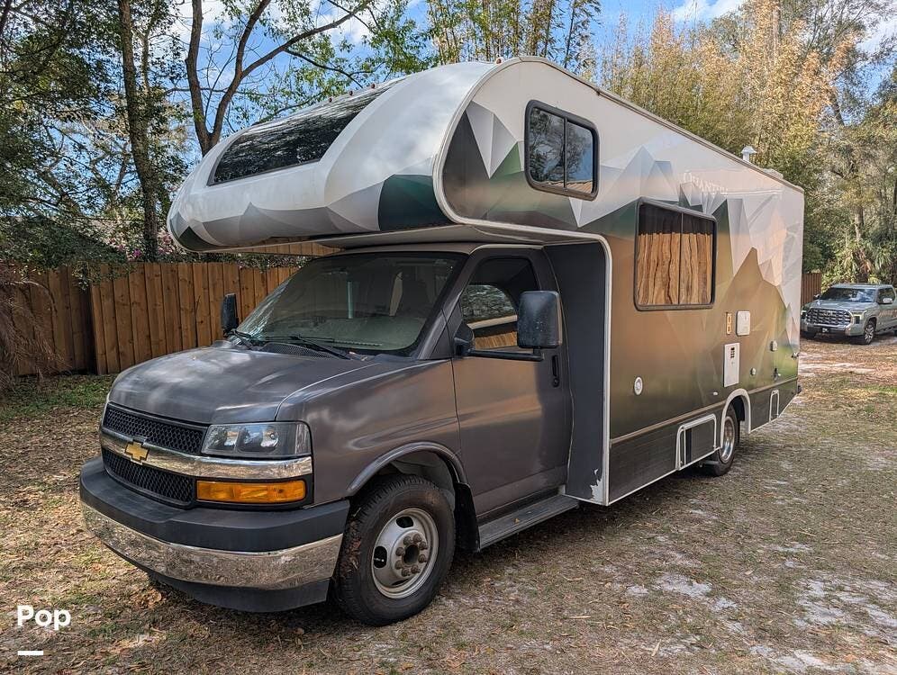 2022 Thor Motor Coach Quantum LC22 - Used Class C For Sale by Pop RVs in Lake Helen, Florida features Awning, Generator, Air Conditioning