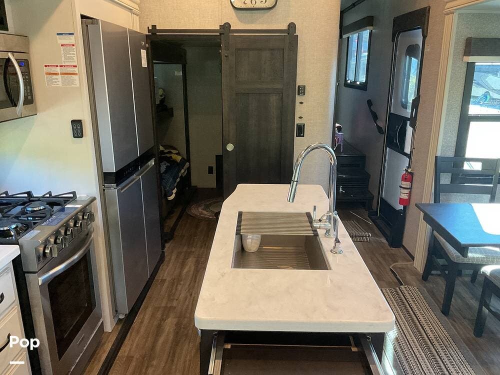 Used 2022 Jayco North Point 377RLBH available in Lady Lake, Florida