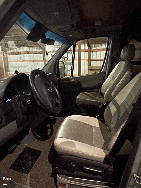 2014 Roadtrek Agile SS - Used Class B For Sale by Pop RVs in Marengo, Iowa features Awning, Generator, Air Conditioning