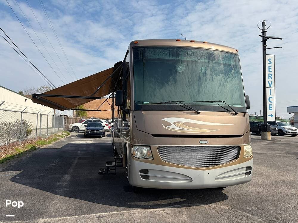 2013 Sunova 36V by Itasca from Pop RVs in Columbia, South Carolina