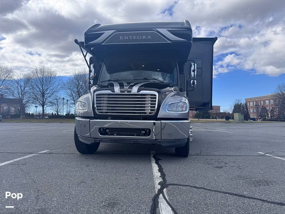 2020 Entegra Coach Accolade 37TS - Used Super C For Sale by Pop RVs in Kannapolis, North Carolina features Generator, Leveling Jacks, Air Conditioning, Slideout, Awning