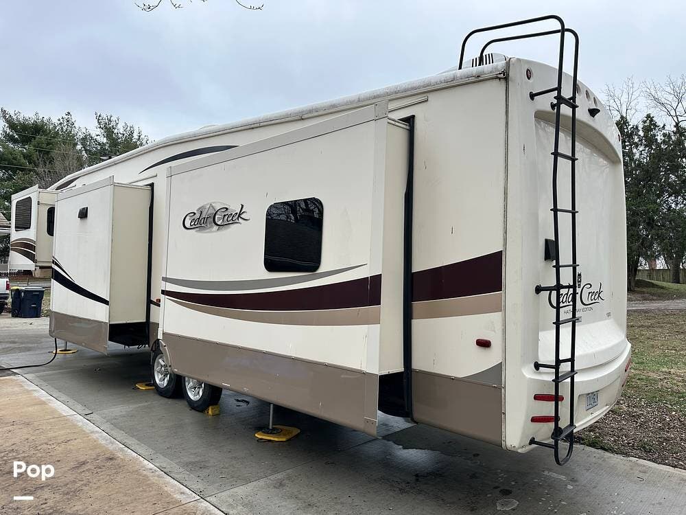 Used 2018 Forest River Cedar Creek 38FLX available in Kansas City, Missouri