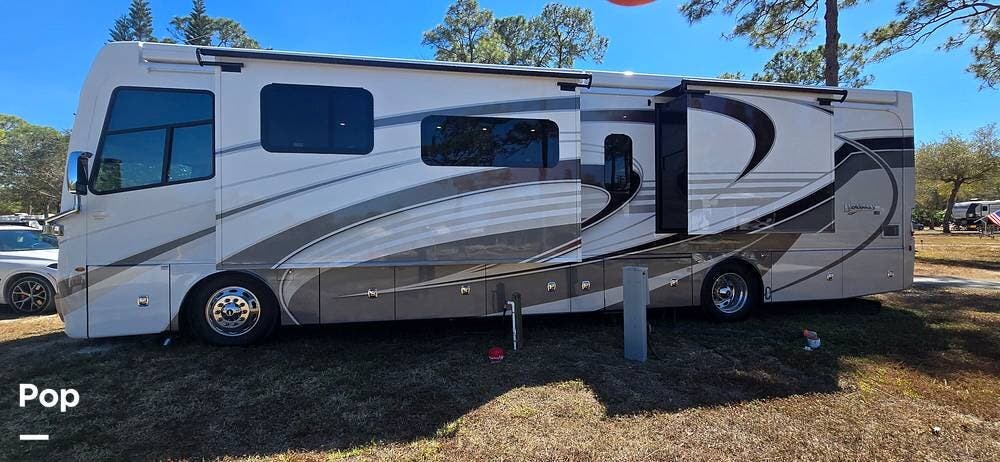 2024 Fleetwood Discovery LXE 40M - Used Diesel Pusher For Sale by Pop RVs in Guyton, Georgia features Slideout, Generator, Awning, Leveling Jacks, Air Conditioning