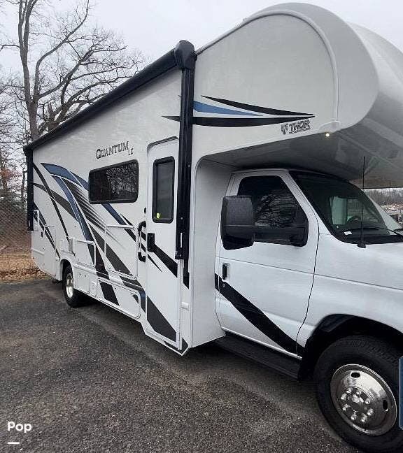 2024 Quantum LP27 by Thor Motor Coach from Pop RVs in Gambrills, Maryland