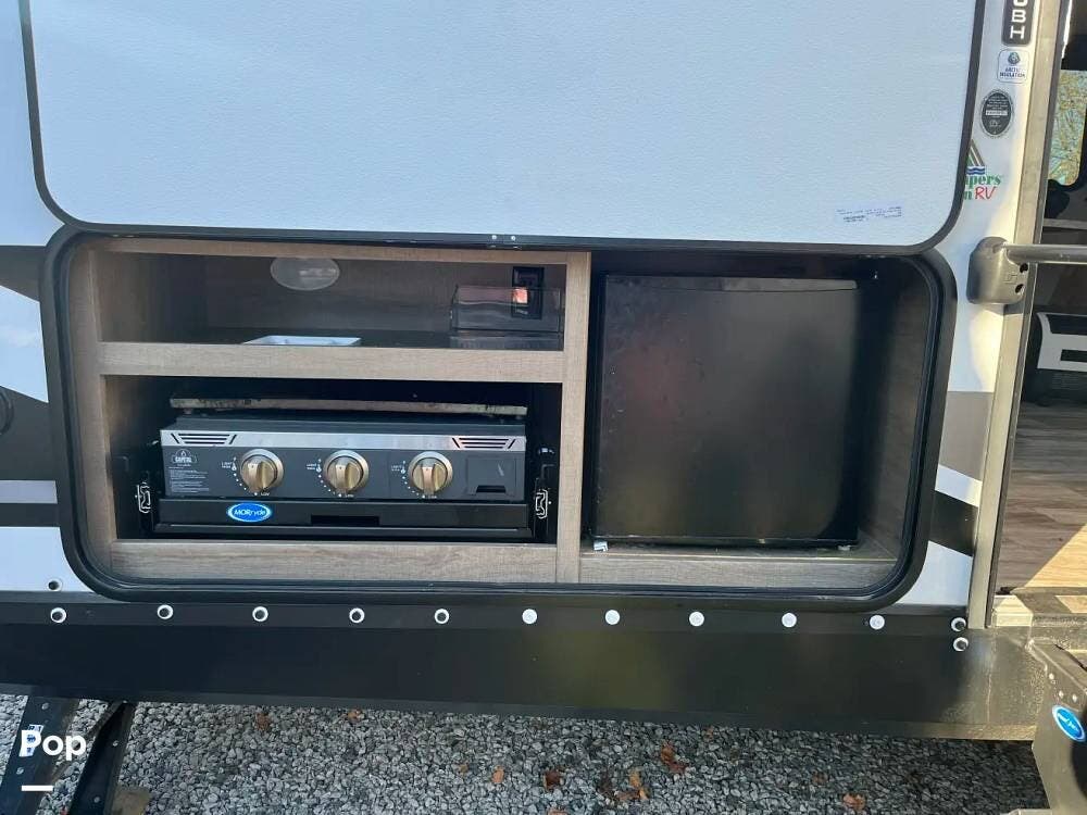 2023 Grand Design Imagine 2400BH - Used Travel Trailer For Sale by Pop RVs in Middletown, Rhode Island features Air Conditioning, Leveling Jacks, Awning, Slideout