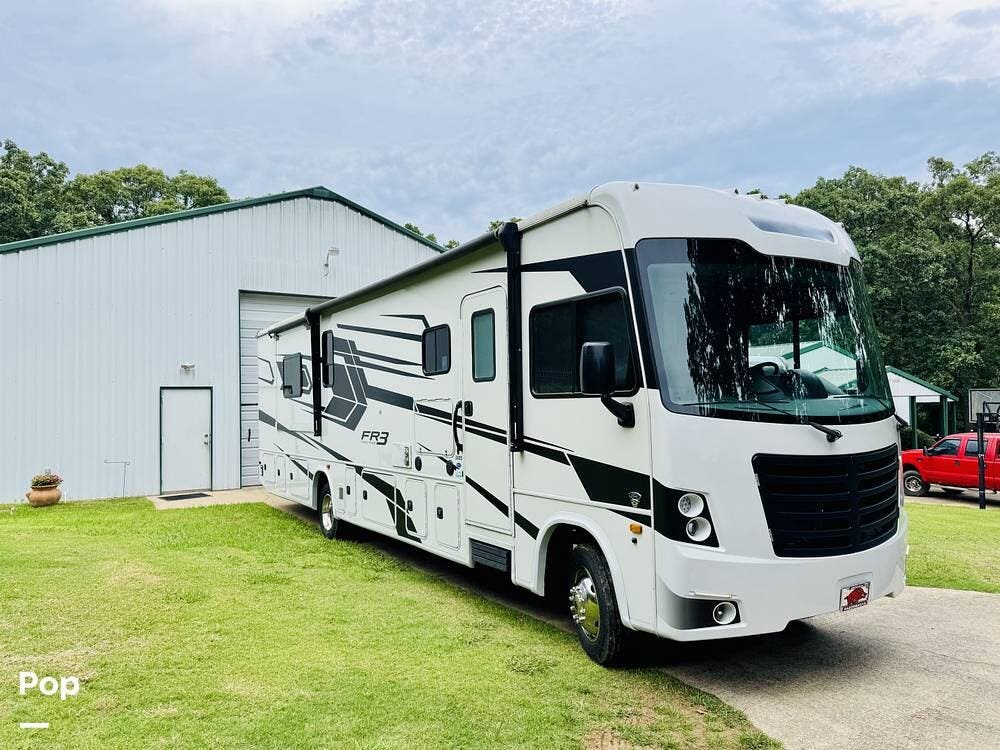 2021 Forest River FR3 34DS - Used Class A For Sale by Pop RVs in Searcy, Arkansas features Slideout, Leveling Jacks, Awning, Generator, Air Conditioning