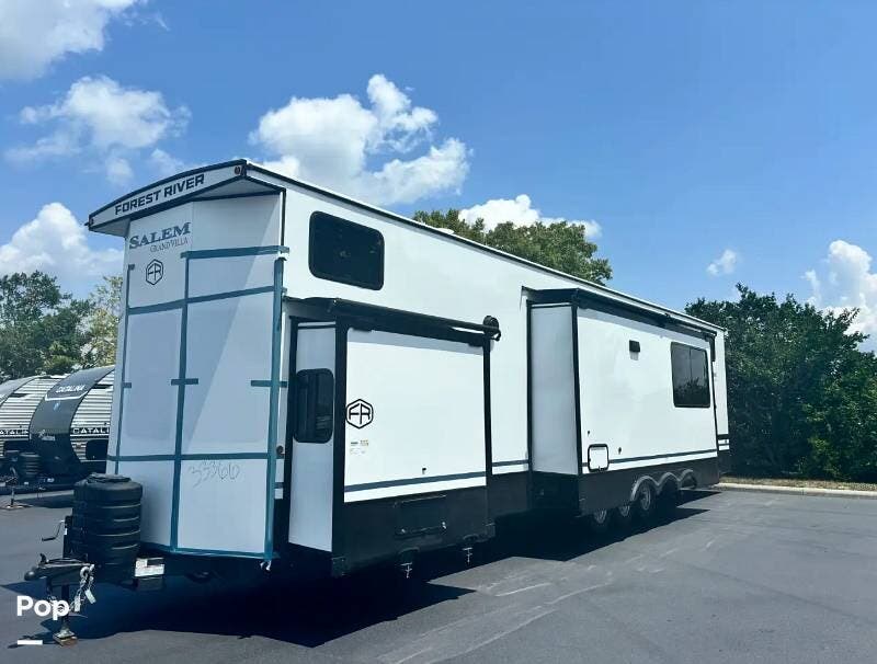 2025 Forest River Salem Grand Villa 44VIEW - Used Park Model For Sale by Pop RVs in Hollywood, Florida features Slideout