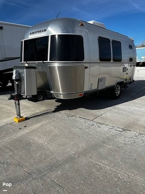 2016 Flying Cloud 20FB by Airstream from Pop RVs in Independence, Missouri