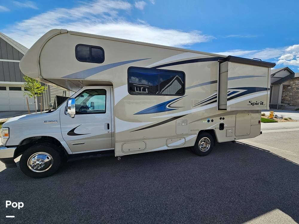 2022 Winnebago Spirit 22M - Used Class C For Sale by Pop RVs in Littleton, Colorado features Awning, Slideout, Air Conditioning, Generator