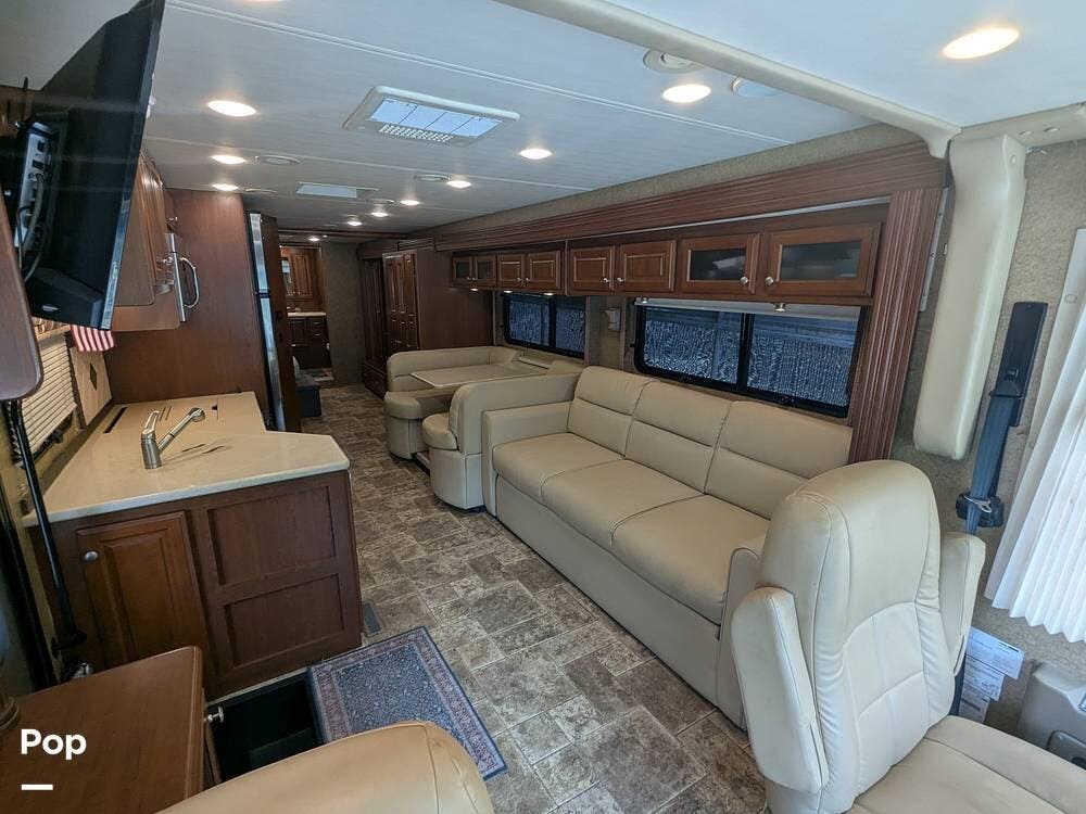 2014 Thor Motor Coach Palazzo 36.1 - Used Diesel Pusher For Sale by Pop RVs in De Leon Springs, Florida features Generator, Slideout, Air Conditioning, Awning