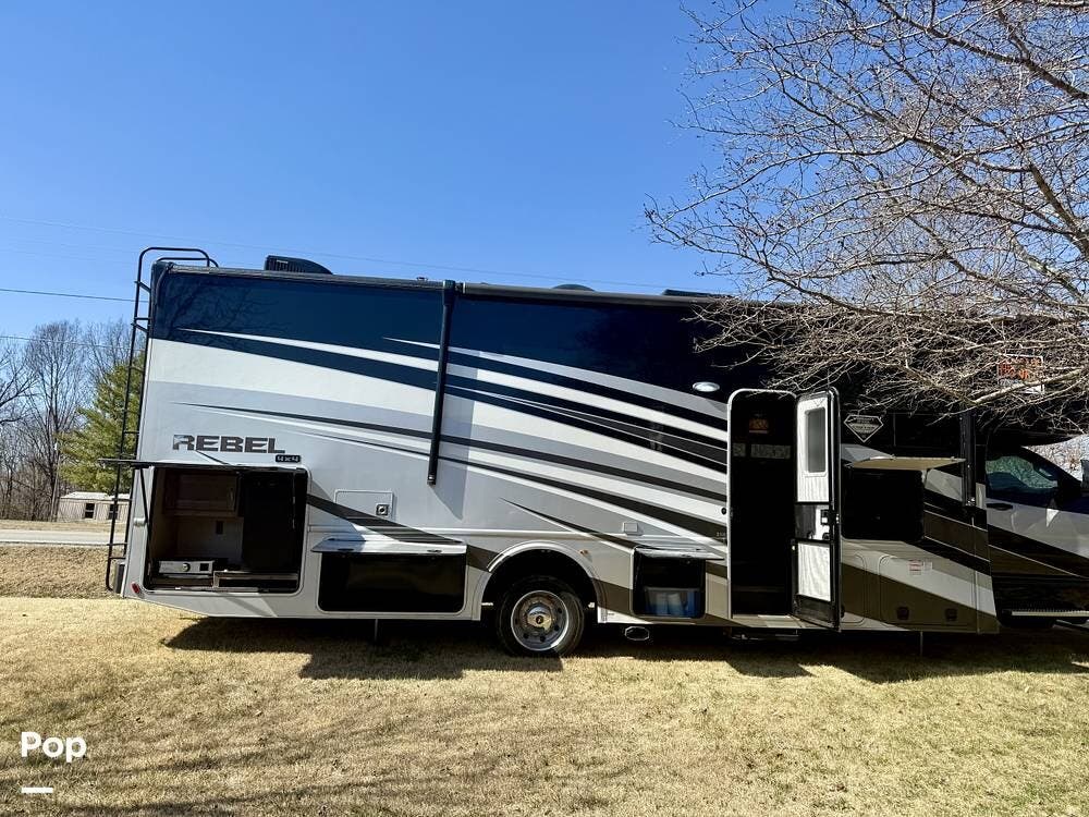 2022 Nexus Rebel 35R - Used Super C For Sale by Pop RVs in Joelton, Tennessee features Slideout, Generator, Air Conditioning