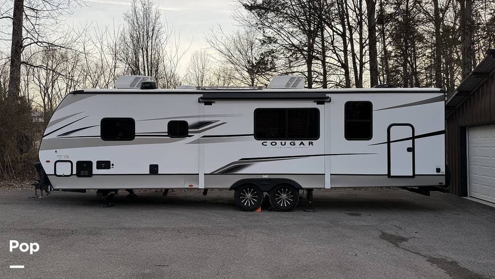 2023 Keystone Cougar 30BHS - Used Travel Trailer For Sale by Pop RVs in Pendleton, Kentucky features Leveling Jacks, Awning, Slideout, Air Conditioning