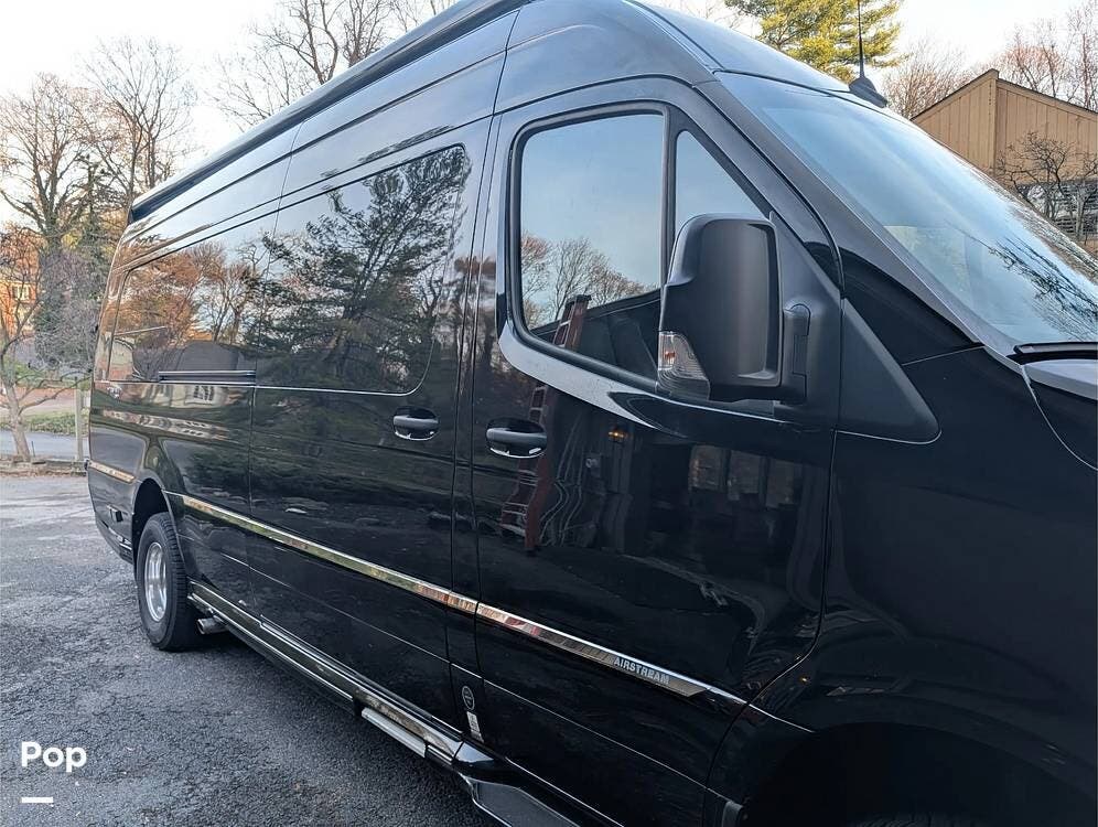 2021 Interstate Grand Tour 24GT 4X4 by Airstream from Pop RVs in Delray Beach, Florida