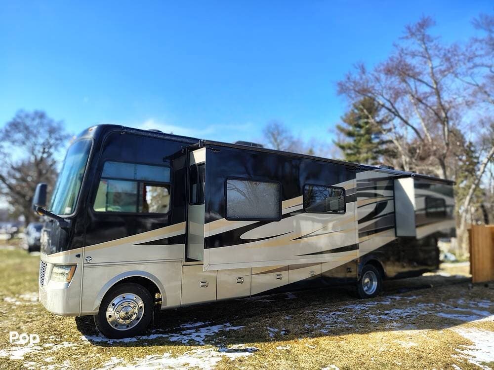 2012 Allegro 35QBA by Tiffin from Pop RVs in South Bend, Indiana