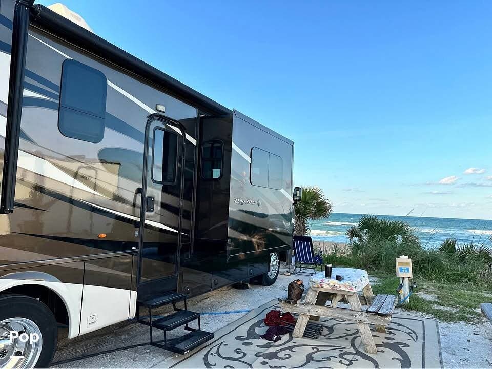 2018 Bay Star 3403 by Newmar from Pop RVs in Lady Lake, Florida