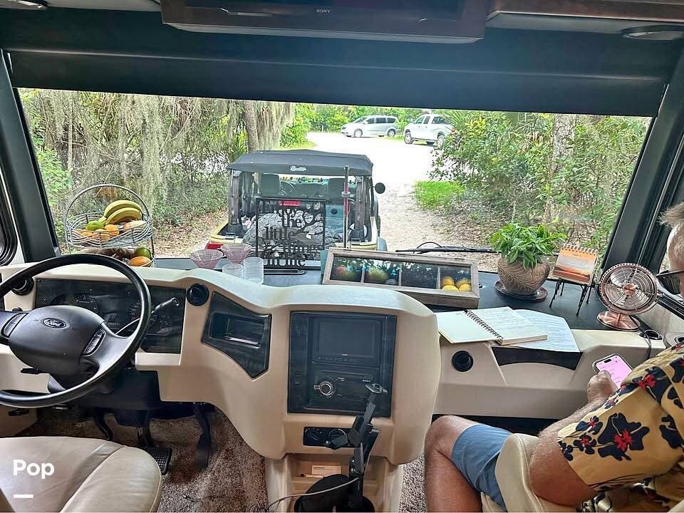 2018 Newmar Bay Star 3403 - Used Class A For Sale by Pop RVs in Lady Lake, Florida features Air Conditioning, Generator, Awning, Slideout