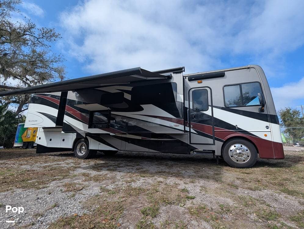 2018 Holiday Rambler Vacationer 35P - Used Class A For Sale by Pop RVs in Palmetto, Florida features Slideout