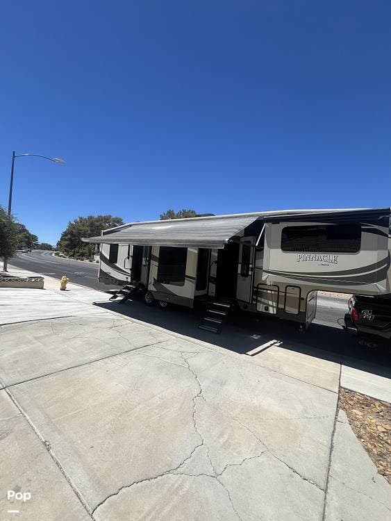 2015 Pinnacle Series M-38 FLSA by Jayco from Pop RVs in Las Vegas, Nevada
