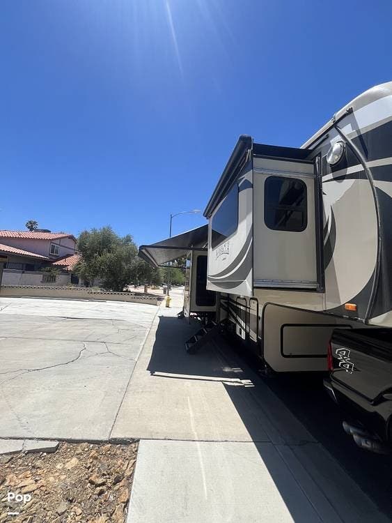 Used 2015 Jayco Pinnacle Series M-38 FLSA available in Las Vegas, Nevada