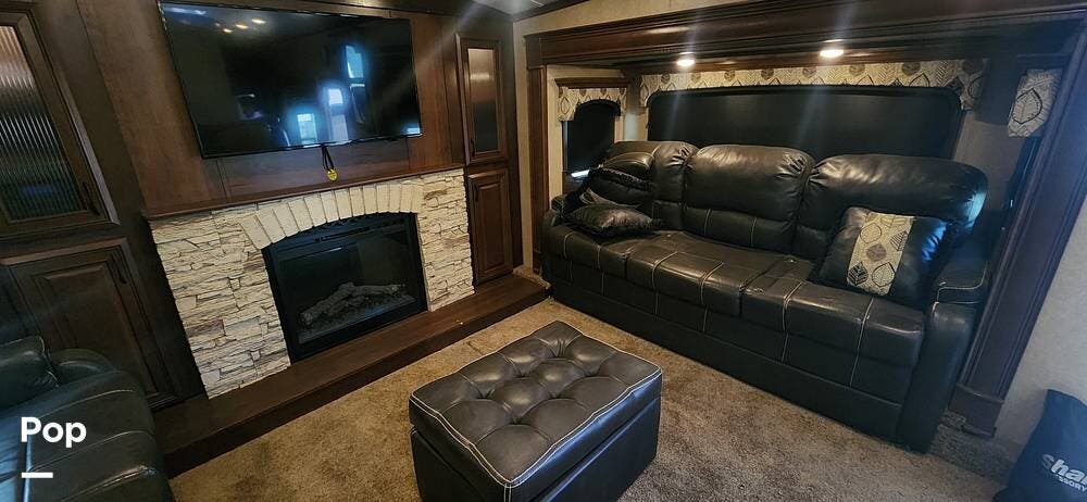 2015 Pinnacle 38FLSA by Jayco from Pop RVs in Las Vegas, Nevada