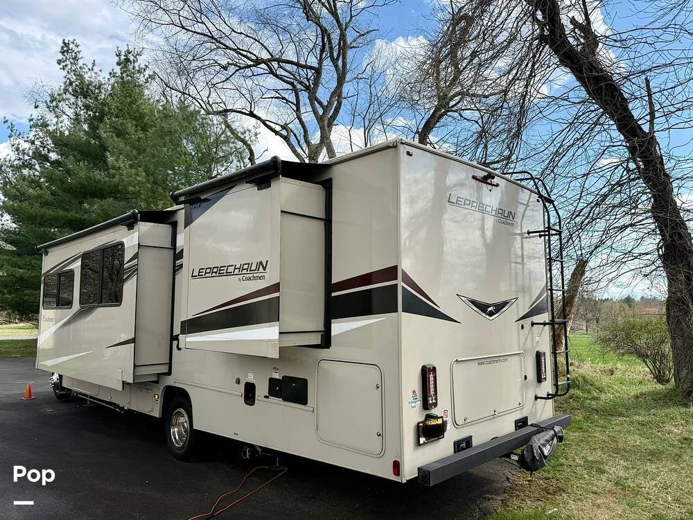 2023 Leprechaun 319MB by Coachmen from Pop RVs in Whitehouse Station, New Jersey